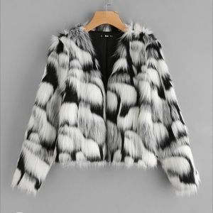 Shein faux fur black/white jacket xs